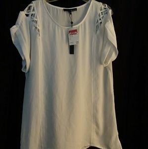 BNWT white Ro & De top